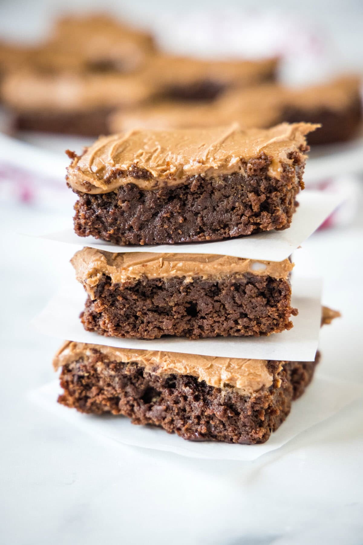 Sütsüz Brownie Tarifi: Sağlıklı ve Lezzetli Seçenekler